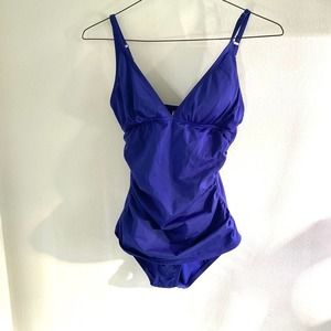 Tommy Bahama navy womens size 6 one piece swimsuit